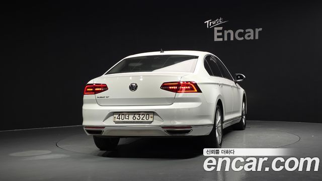 Volkswagen Passat GT (B8) 2.0 TDI 2018 — фото 4