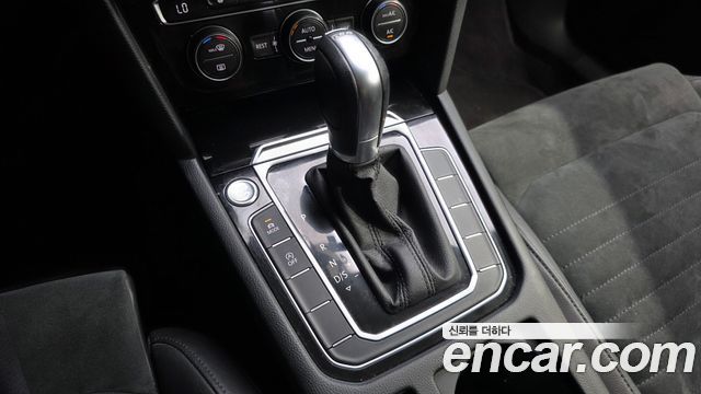 Volkswagen Passat GT (B8) 2.0 TDI 2018 — фото 9