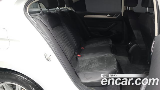 Volkswagen Passat GT (B8) 2.0 TDI 2018 — фото 12
