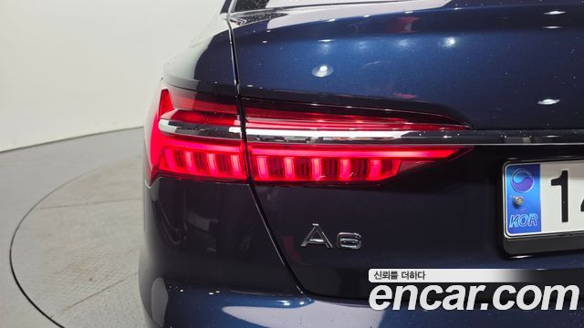 Audi A6 (C8) 45 TFSI Quattro Premium 2021 — фото 23