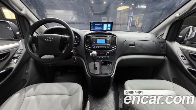 Hyundai Grand Starex Van 5-Seater Style 2021 — фото 7