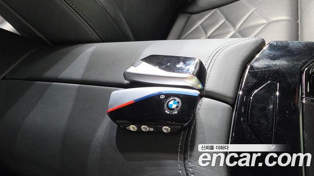 BMW 5 Series (G60) 530e M Sport Pro 2024 — фото 16