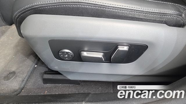 BMW 5 Series (G60) 530e M Sport Pro 2024 — фото 37