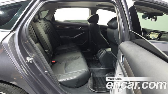 Honda Accord (X) 2.0 Turbo Sport 2018 — фото 12