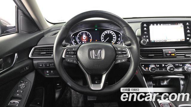 Honda Accord (X) 2.0 Turbo Sport 2018 — фото 13