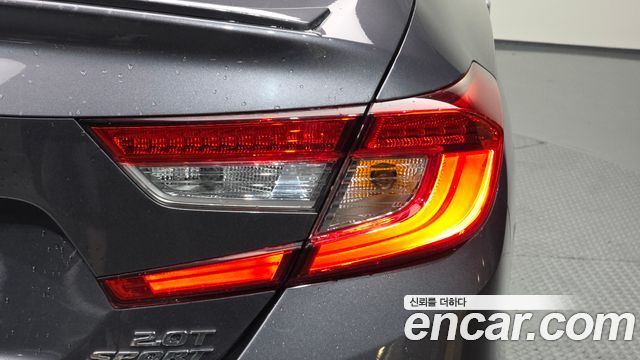 Honda Accord (X) 2.0 Turbo Sport 2018 — фото 23