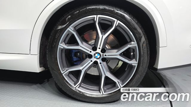 BMW X5 (G05) xDrive 45e M Sport 2021 — фото 27