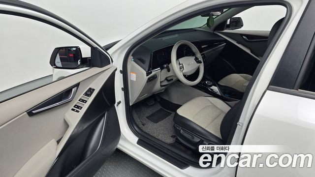 Kia Niro EV Air 2023 — фото 15