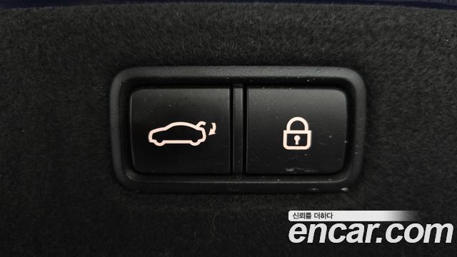 Genesis G70 2.0T AWD Sport Package 2019 — фото 15