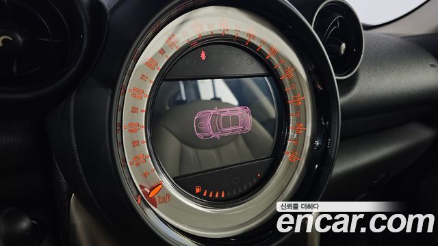 MINI Cooper D Countryman Standard 1st 2013 — фото 16