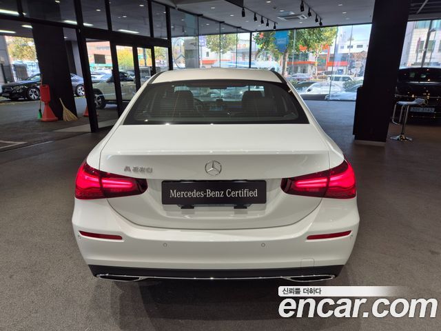 Mercedes-Benz A-Class (W177) A220 Sedan 2026 — фото 4