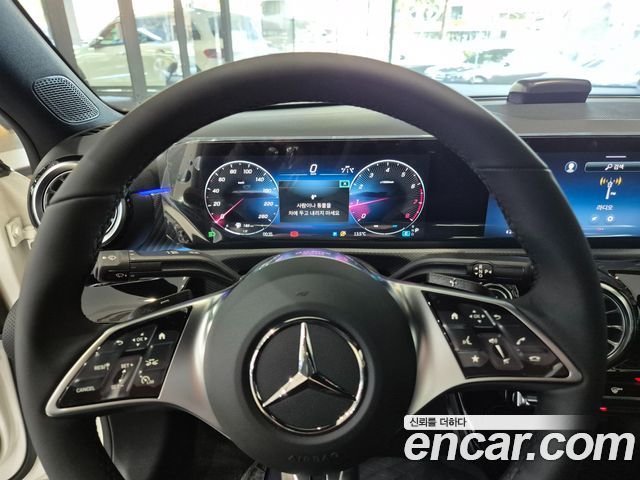 Mercedes-Benz A-Class (W177) A220 Sedan 2026 — фото 8