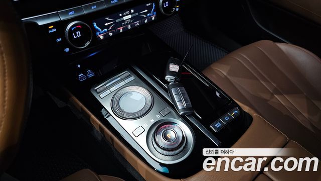 Genesis G80 (RG3) Gasoline 2.5 Turbo AWD 2022 — фото 9