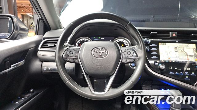Toyota Camry (XV70) 2.5 2018 — фото 13