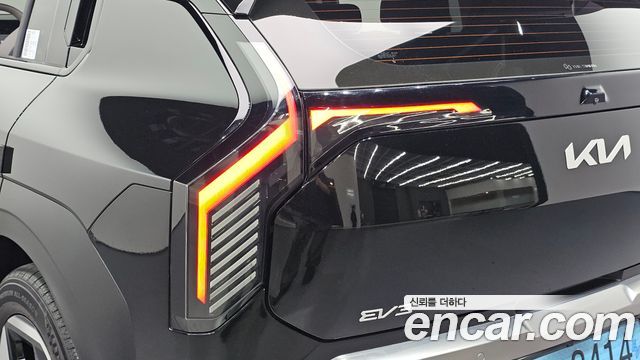 Kia EV3 Long Range 2WD Earth 2025 — фото 23