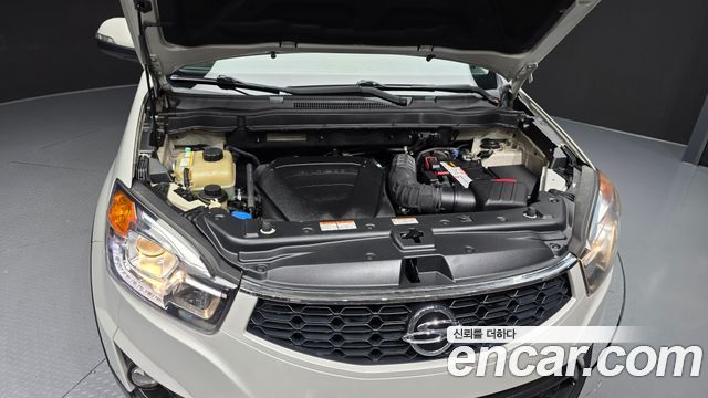 KG Mobility (SsangYong) Korando C 2.0 CVT 2WD Deluxe 2014 — фото 6