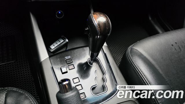 KG Mobility (SsangYong) Korando C 2.0 CVT 2WD Deluxe 2014 — фото 9