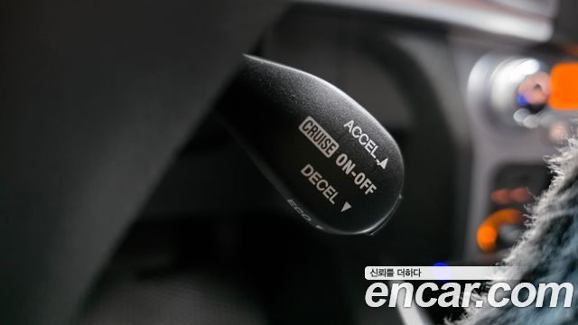 KG Mobility (SsangYong) Korando C 2.0 CVT 2WD Deluxe 2014 — фото 16