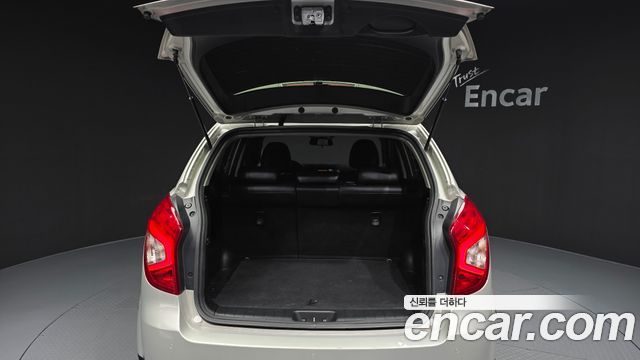 KG Mobility (SsangYong) Korando C 2.0 CVT 2WD Deluxe 2014 — фото 20