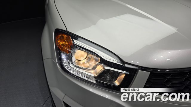KG Mobility (SsangYong) Korando C 2.0 CVT 2WD Deluxe 2014 — фото 22