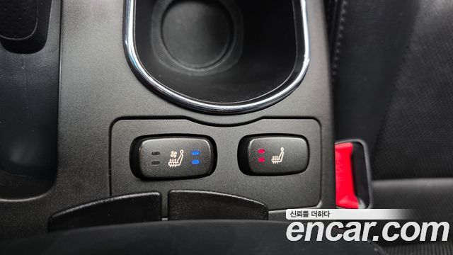 KG Mobility (SsangYong) Korando C 2.0 CVT 2WD Deluxe 2014 — фото 30