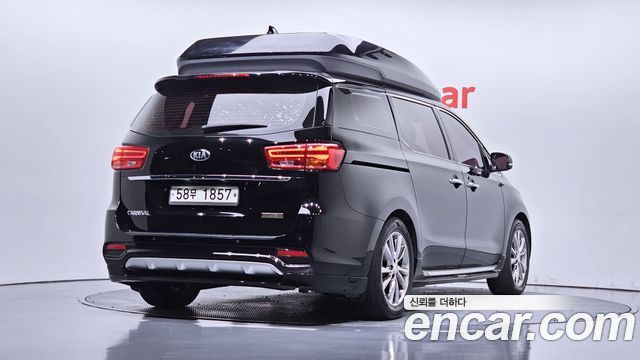 Kia Carnival Gasoline 7-Seater Hi-Limousine President 2019 — фото 2
