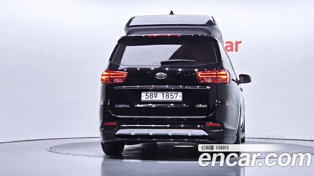 Kia Carnival Gasoline 7-Seater Hi-Limousine President 2019 — фото 4