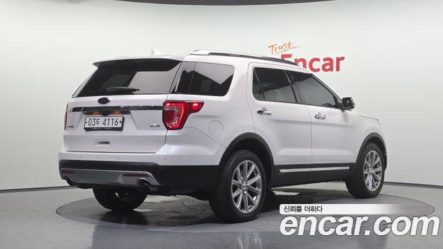 Ford Explorer 2.3 Limited 4WD 5th 2017 — фото 2