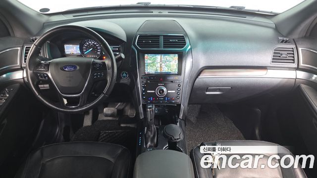 Ford Explorer 2.3 Limited 4WD 5th 2017 — фото 7