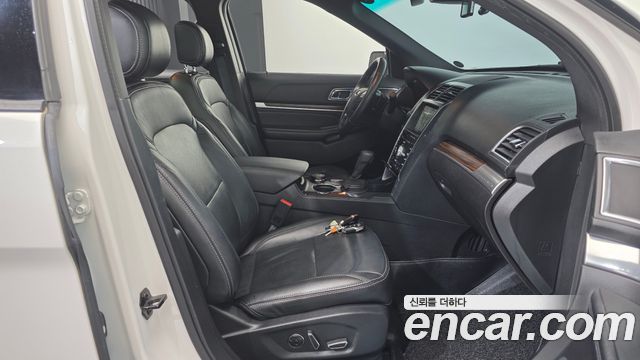 Ford Explorer 2.3 Limited 4WD 5th 2017 — фото 11