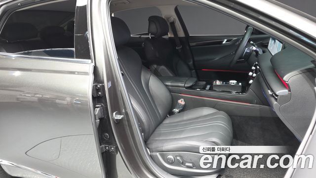 Genesis G80 (RG3) Gasoline 2.5 Turbo AWD 2026 — фото 11