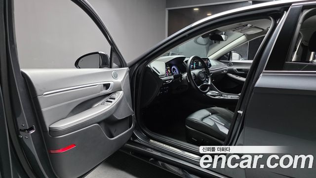 Hyundai Sonata (DN8) 2.0 Premium Plus 2022 — фото 10