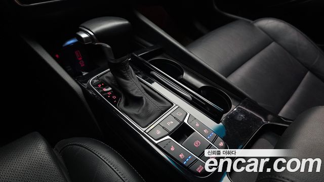 Kia K7 3.0 LPI Prestige (Rental Car) 2019 — фото 9