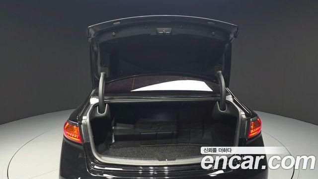 Kia K7 3.0 LPI Prestige (Rental Car) 2019 — фото 31