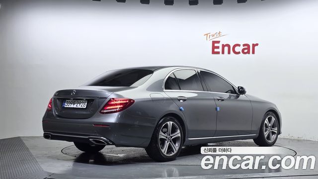 Mercedes-Benz E-Class (W213) E300 Avantgarde 2019 — фото 2
