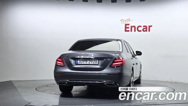 Mercedes-Benz E-Class (W213) E300 Avantgarde 2019 — фото 4