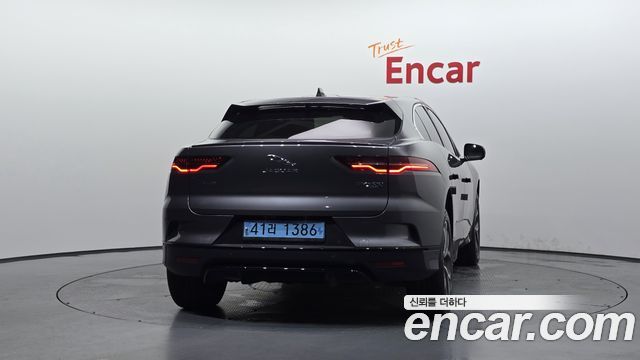 Jaguar I-PACE EV400 HSE 2019 — фото 4