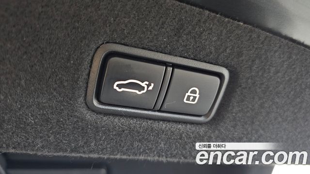 Genesis EQ900 3.3 T-GDI AWD Prestige 2017 — фото 19