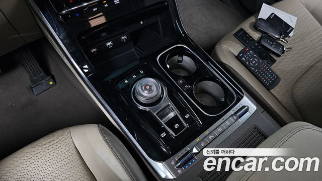 Kia Carnival (IV) Diesel 9-Seater Hi-Limousine Signature 2022 — фото 9
