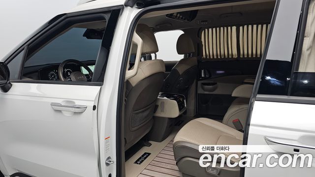 Kia Carnival (IV) Diesel 9-Seater Hi-Limousine Signature 2022 — фото 32