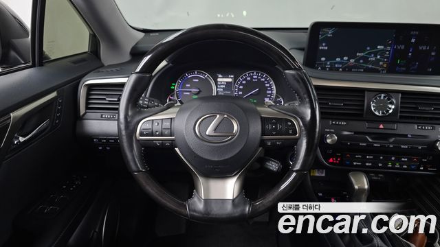 Lexus RX450hL (IV) Executive 2021 — фото 17