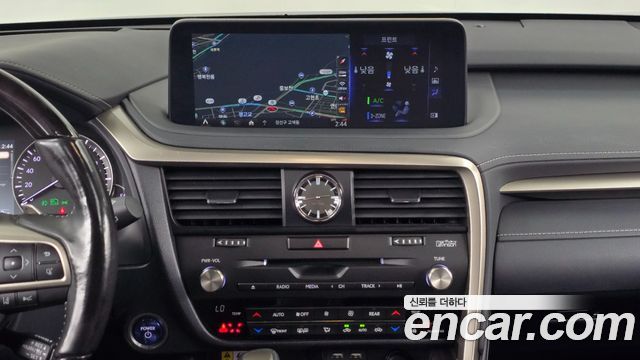 Lexus RX450hL (IV) Executive 2021 — фото 20