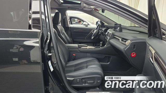 Lexus RX450hL (IV) Executive 2021 — фото 32