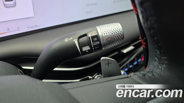 Genesis G80 (RG3) Gasoline 2.5 Turbo AWD 2025 — фото 17