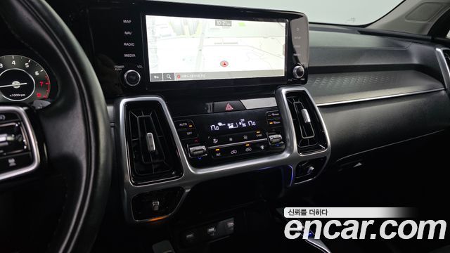Kia Sorento (IV) Gasoline 2.5T 2WD Noblesse 2022 — фото 17