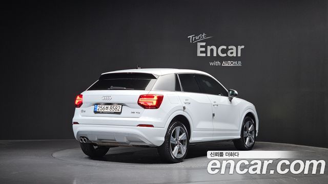 Audi Q2 35 TDI Premium 2020 — фото 2