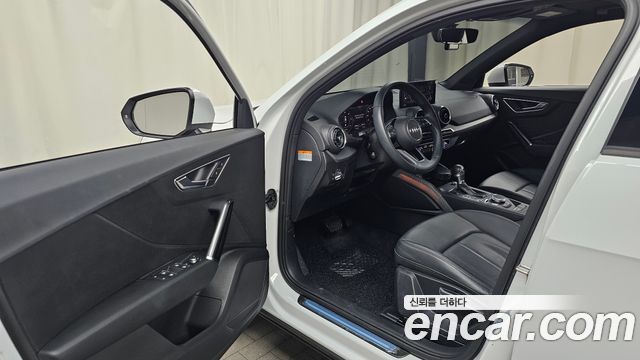 Audi Q2 35 TDI Premium 2020 — фото 10