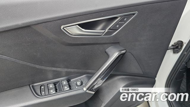 Audi Q2 35 TDI Premium 2020 — фото 28