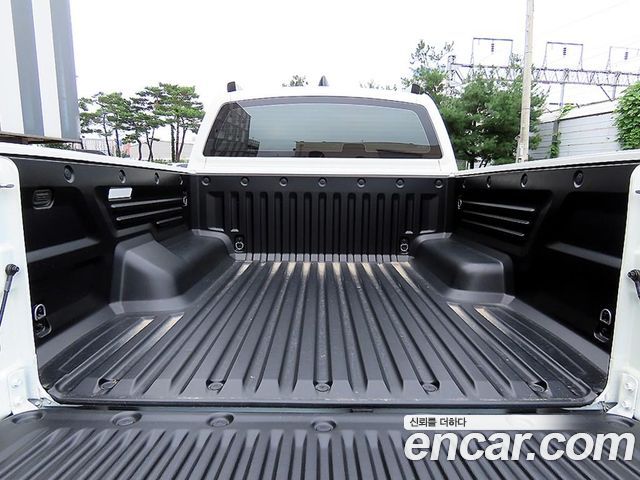 KG Mobility (SsangYong) Musso (Q300) Disel 2.2 4WD M9 Long Deck Grand Style 2026 — фото 21