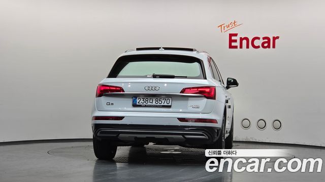 Audi Q5 (FY) 40 TDI Quattro 2022 — фото 4